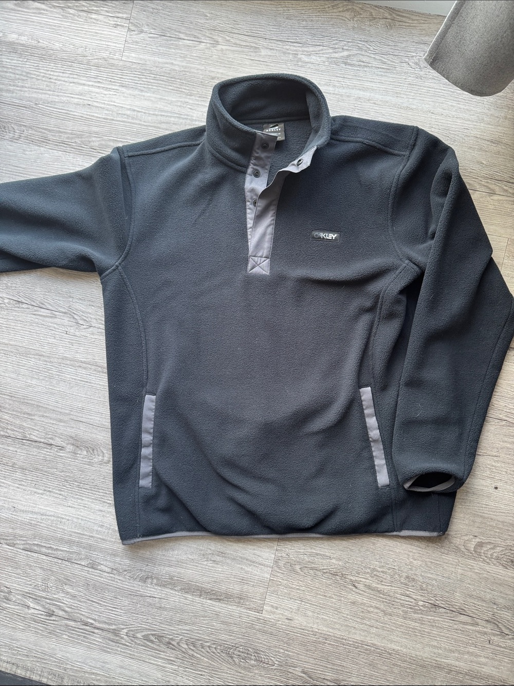 Oakley Black Fleece Quarter-Snap Pullover with Gray Trim